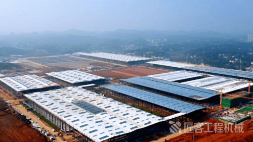 中联重科灯塔工厂建设标志性节点 首台中大挖即将在中联智慧产业城震撼下线
